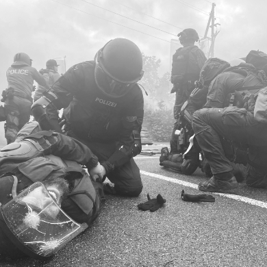 Une m�decine d�urgence simple <br />pour des interventions difficiles